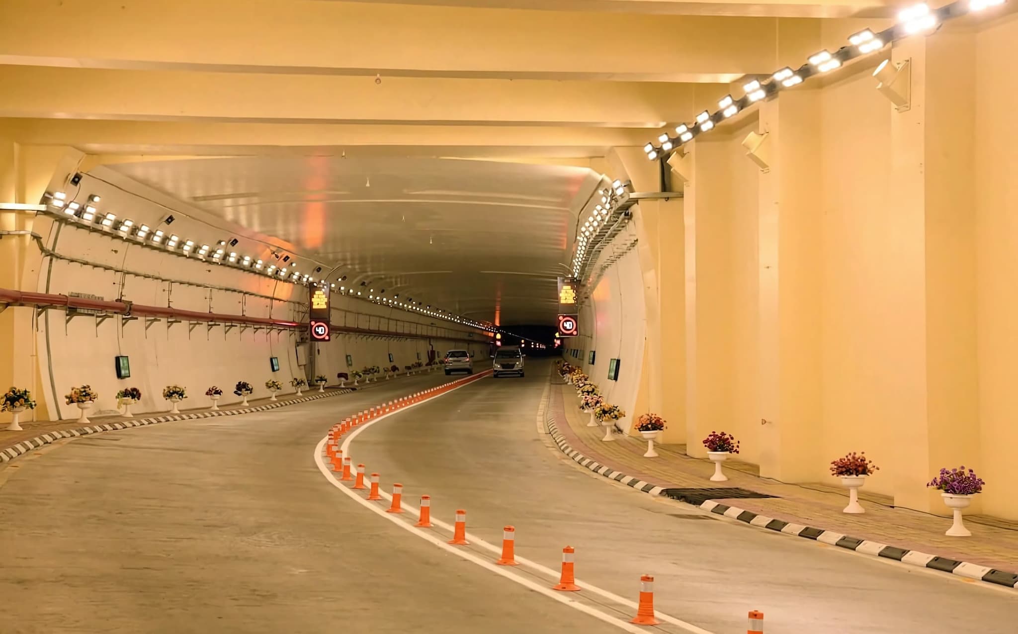 Drive through Atal Tunnel